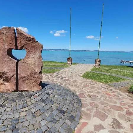 Apartamento 9 Zamárdi