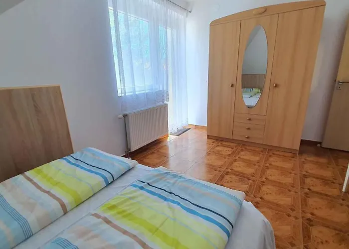 Apartman 9 *