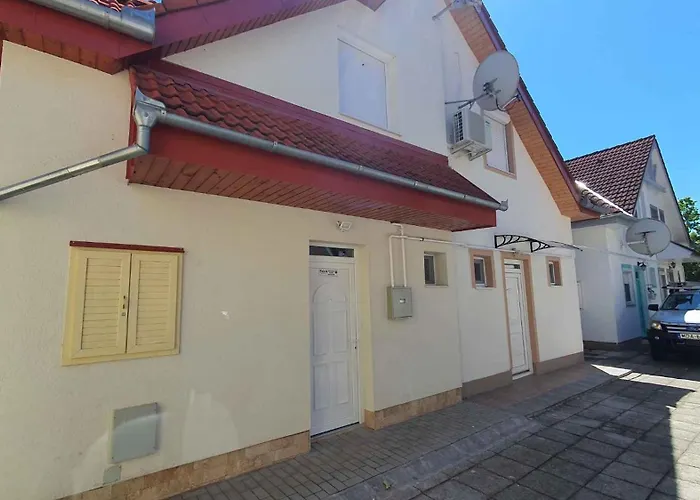 Apartament 9 *